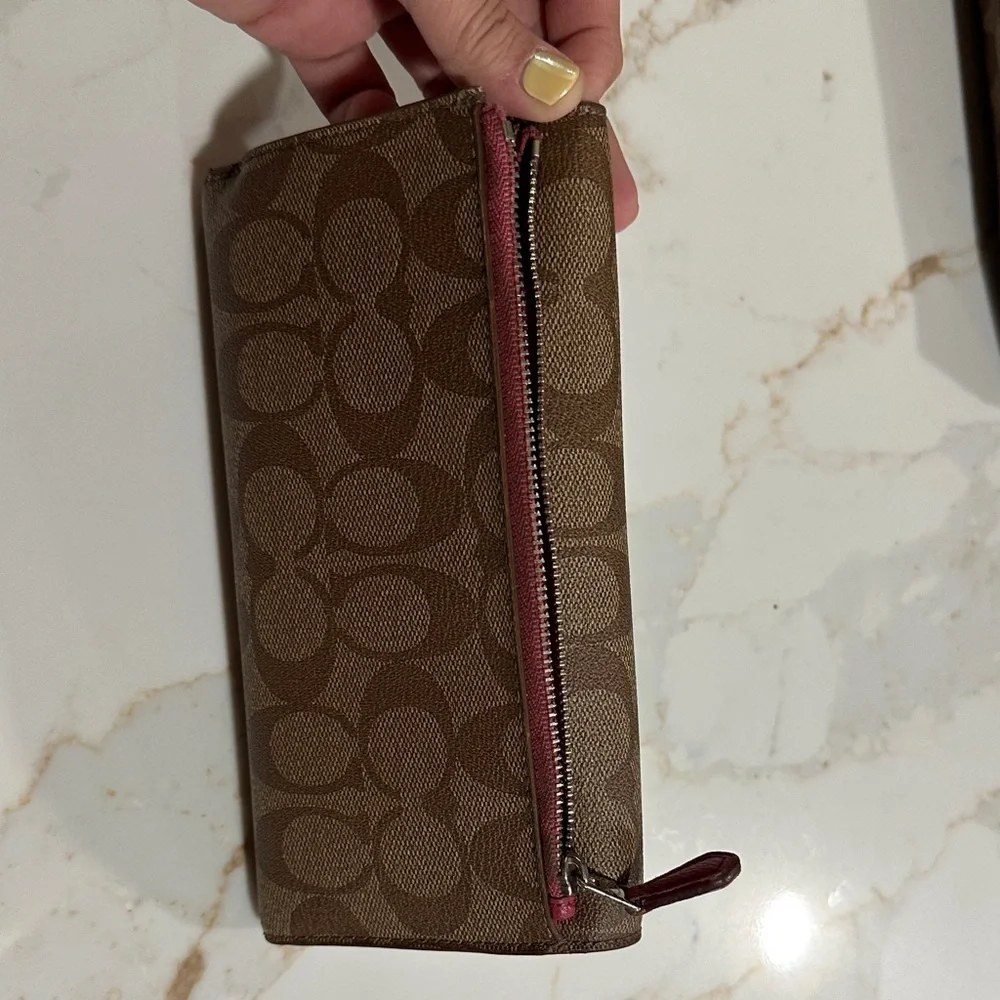 Coach Brown Signature Pattern Continental Wallet - Picture 3 of 11